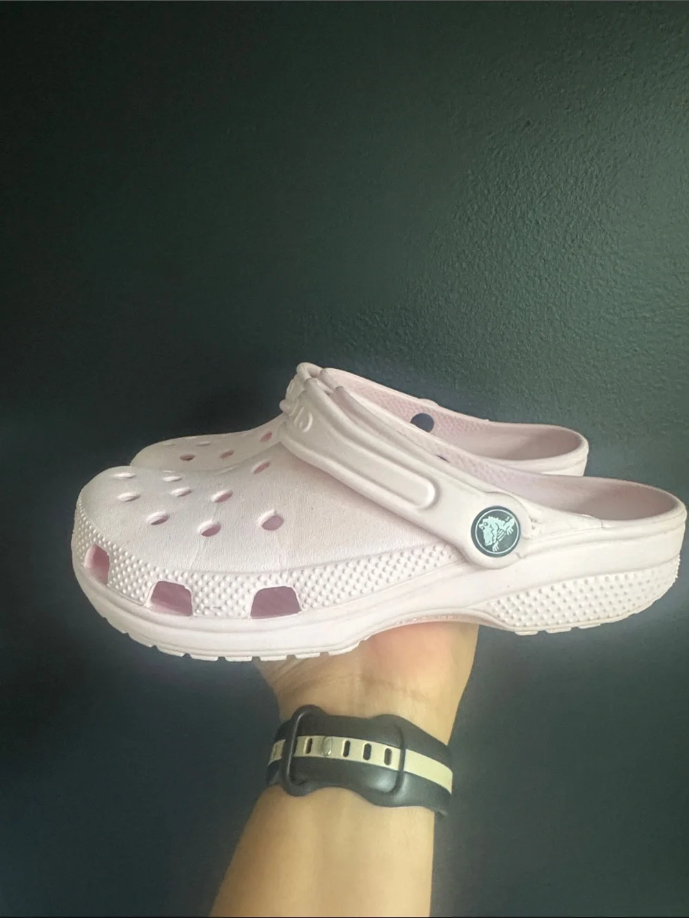 Kid Girl Crocs- Light Pink